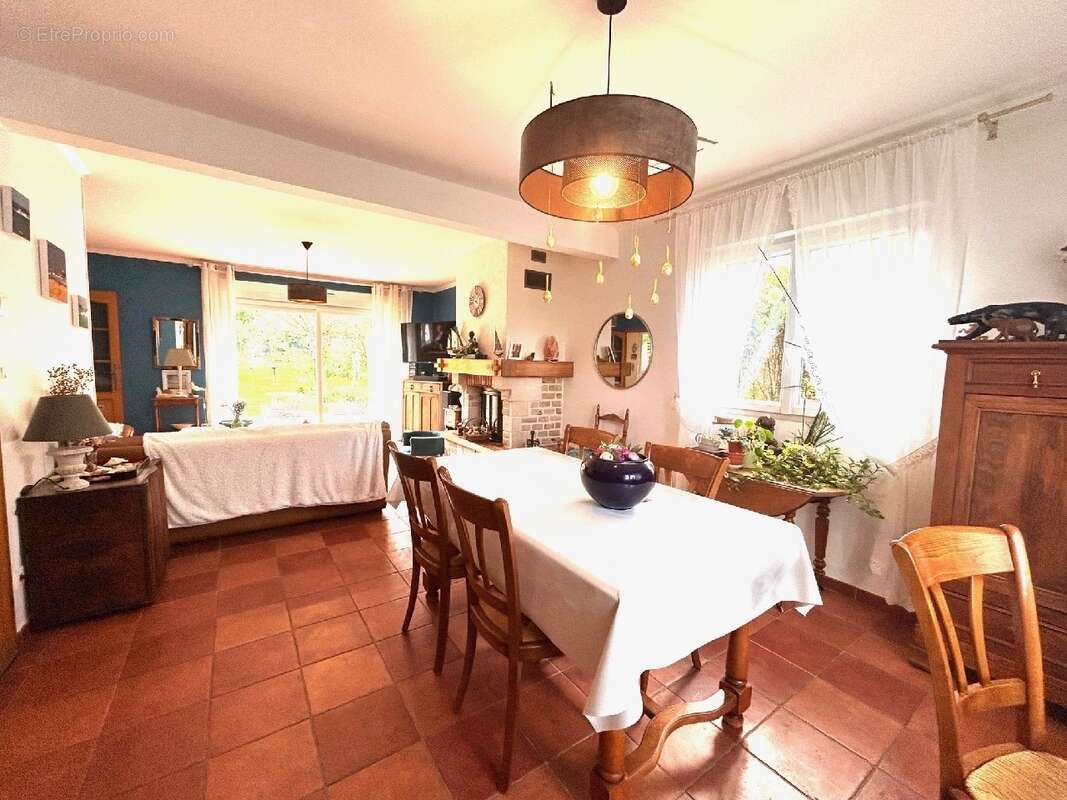Maison à BAJUS