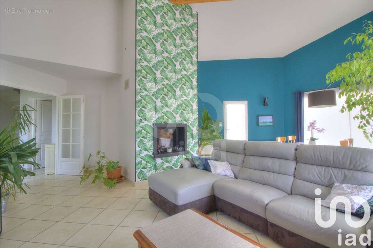 Photo 2 - Maison à ROQUESERIERE