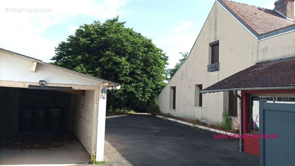 Maison 240 m² à Orleans  - photo 4