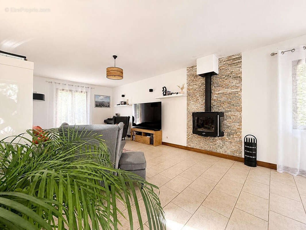 Maison Familiale de 164 m2 à Condé en plein coeur de la nature - photo 7