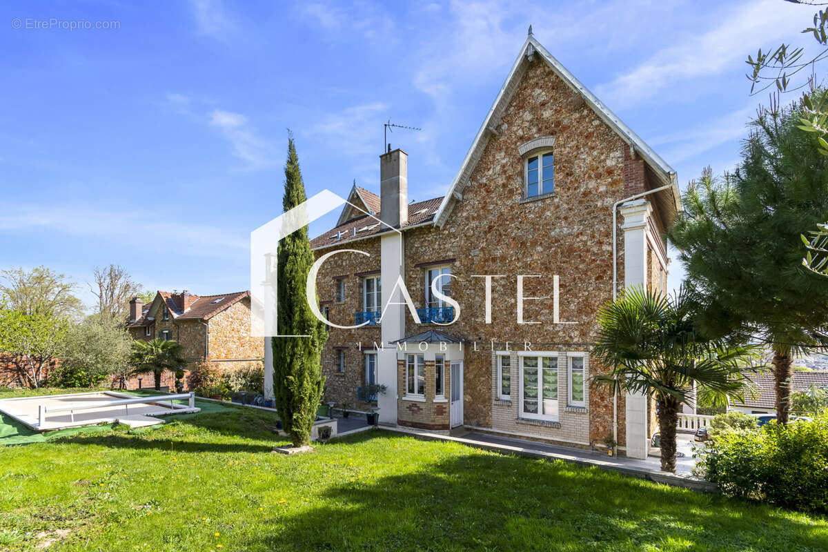 Maison à HARDRICOURT
