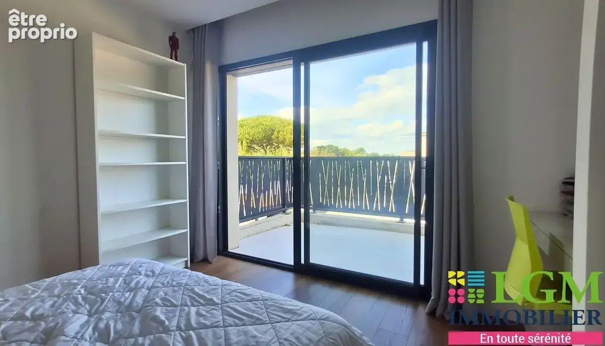Marsillargues — Contemporaine 2021, suite parentale RDC, piscine 8×4 - photo 7