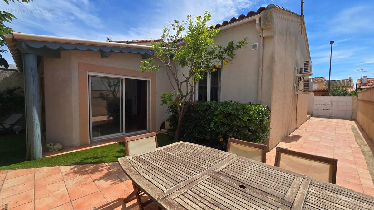 Maison à CANET-EN-ROUSSILLON