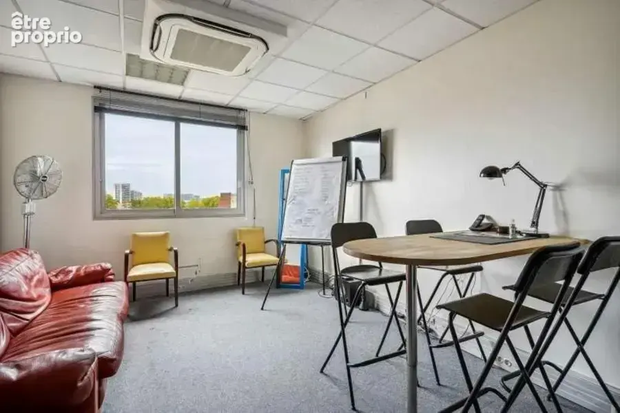 Bureaux à vendre à Issy-les-Moulineaux à proximité immédiate du tramway T2 et de la future ligne 15 du Grand Paris Express - photo 9