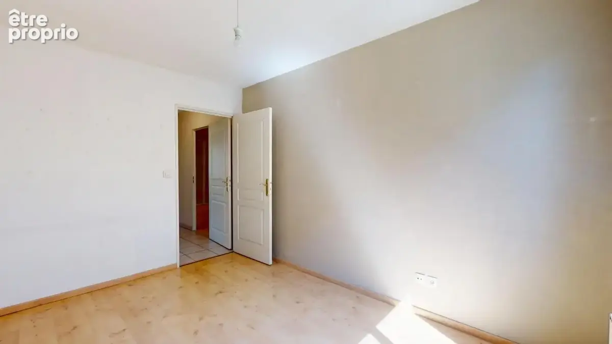  Lyon 9 - Vaise  T3 lumineux de 70.79m² avec balcon, cave et garage en option ! - photo 8