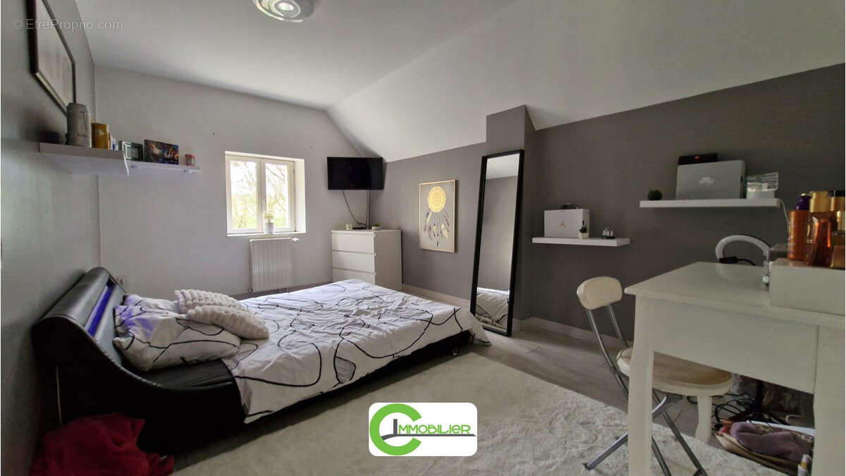 Maison de village a theligny - photo 11