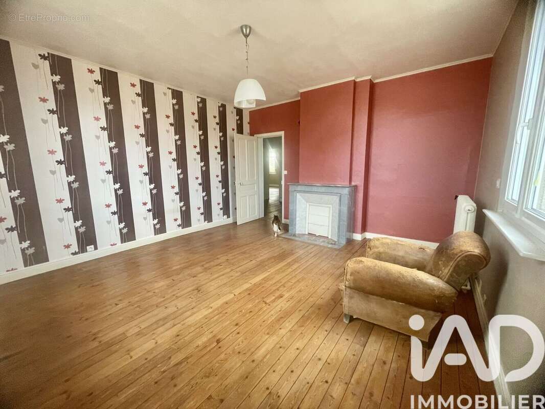 Maison 356 m² à Savy  - photo 6