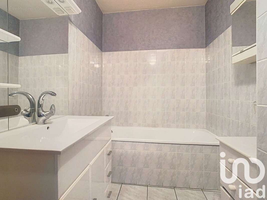 Photo 8 - Appartement à LE PONT-DE-CLAIX