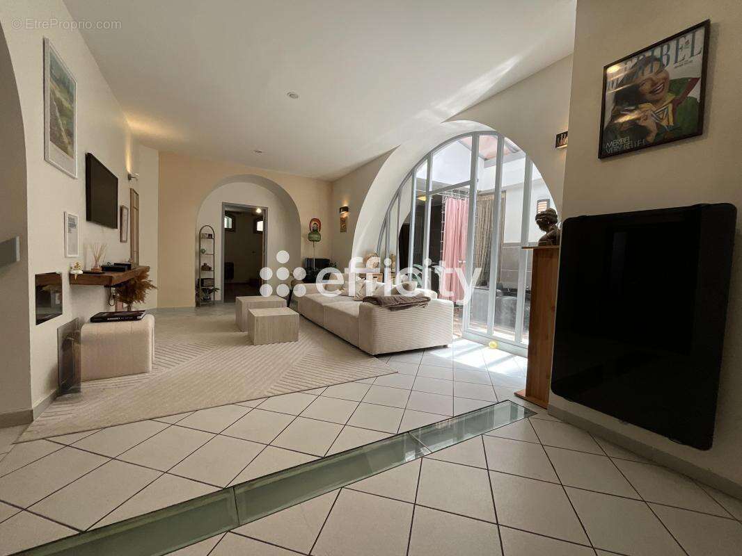 Appartement à PRIVAS