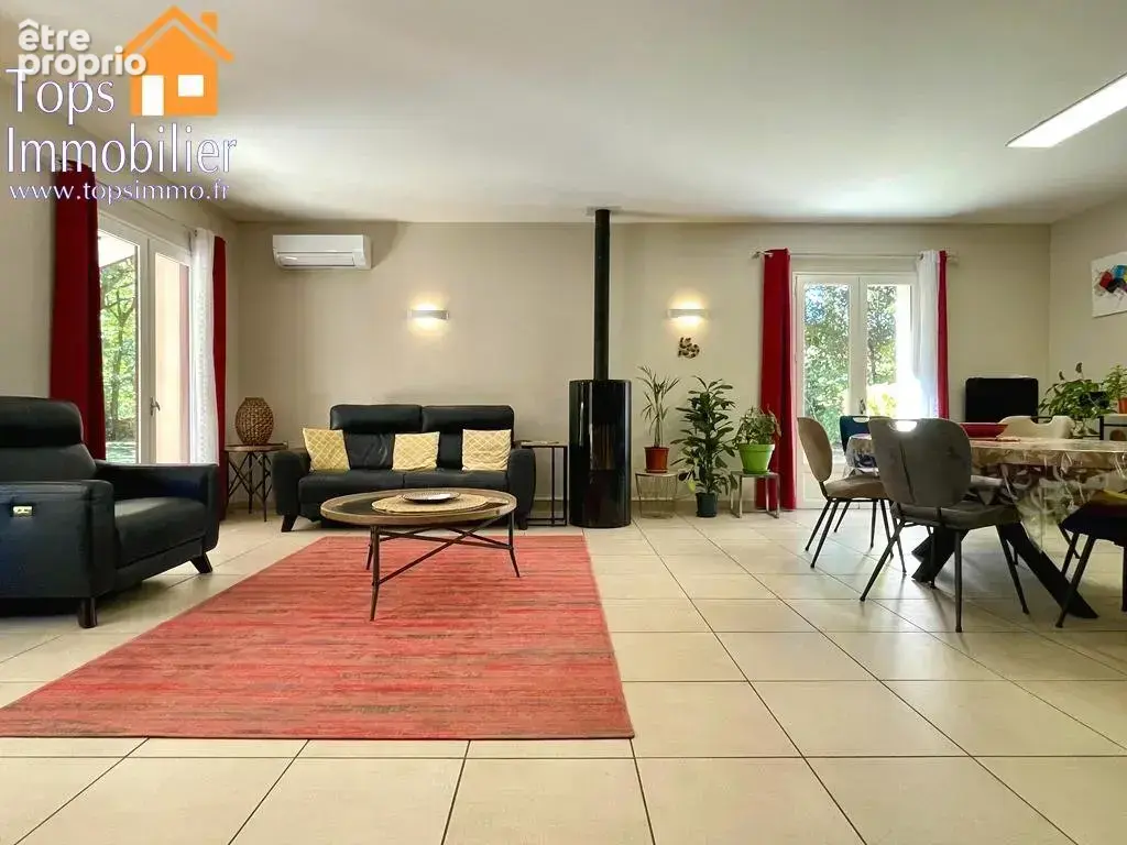 Maison plain pied 4 chambres avec piscine, double garage et parc arboré - photo 7
