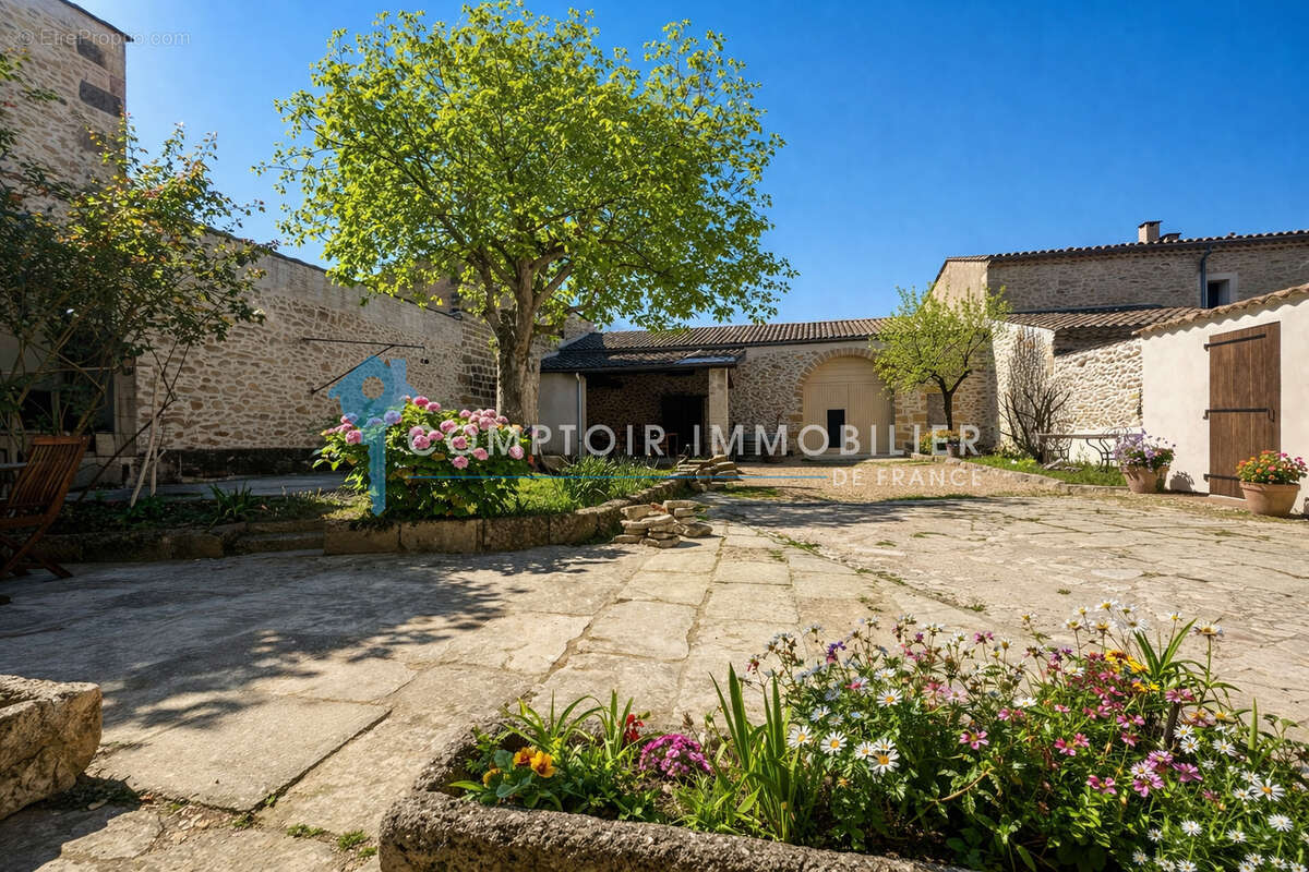 Maison à VERGEZE
