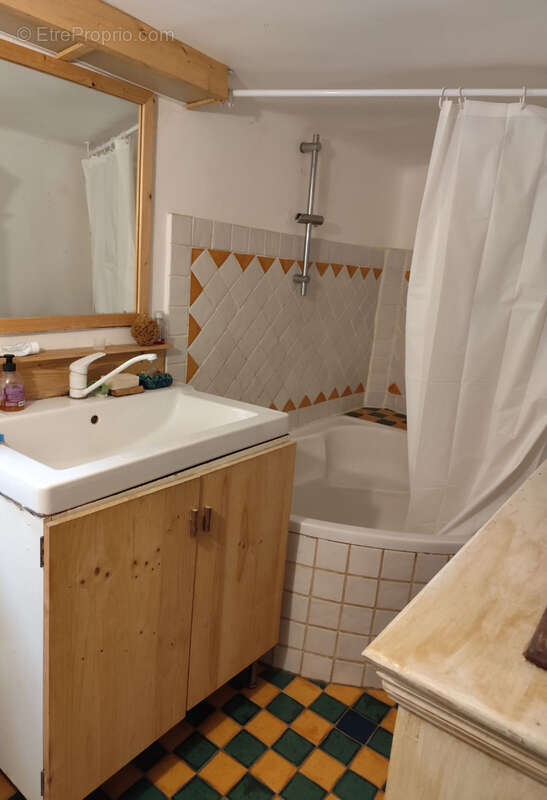 Maison à BORMES-LES-MIMOSAS