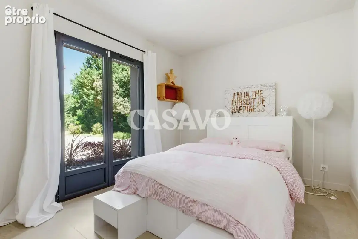 Vente Maison 5 pièces de 180m² - 13760 Saint-Cannat - photo 14