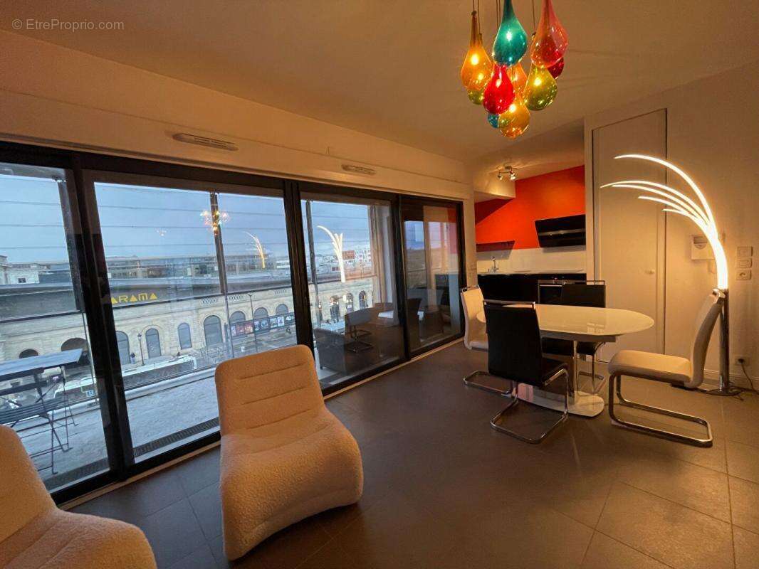 Appartement à BORDEAUX