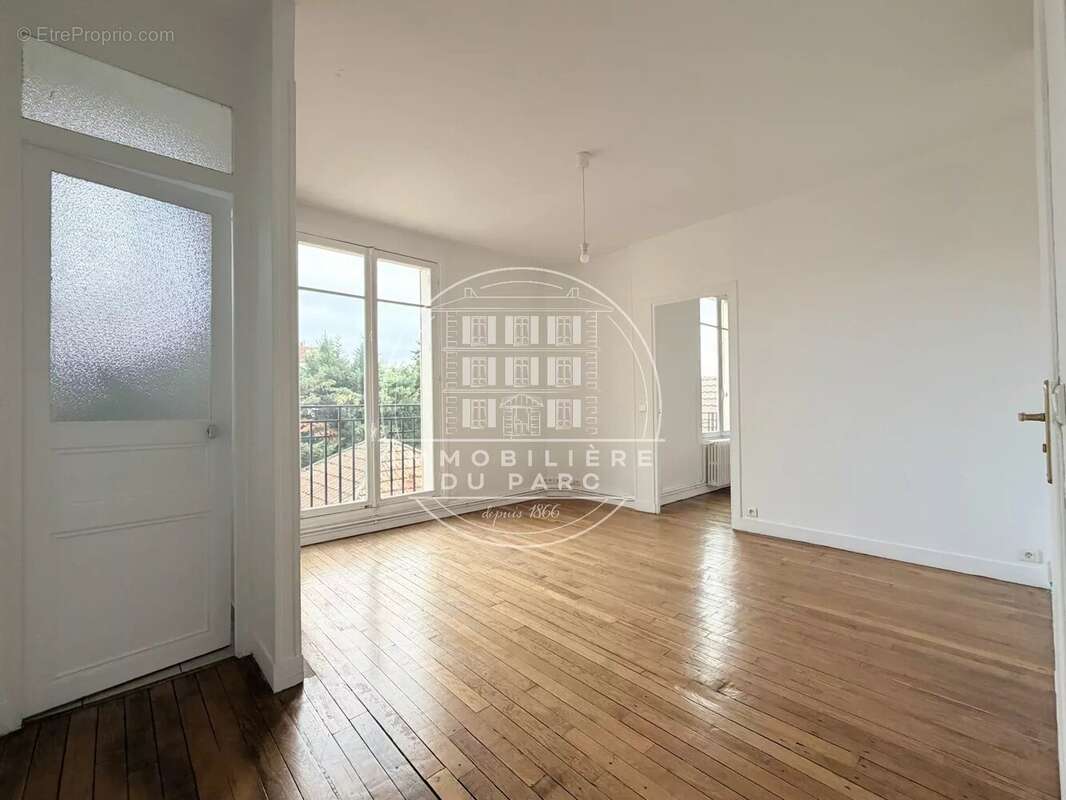 Appartement à LE VESINET