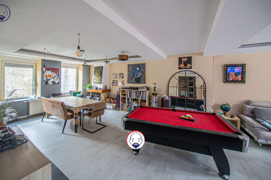 Maison à GONDRECOURT-LE-CHATEAU