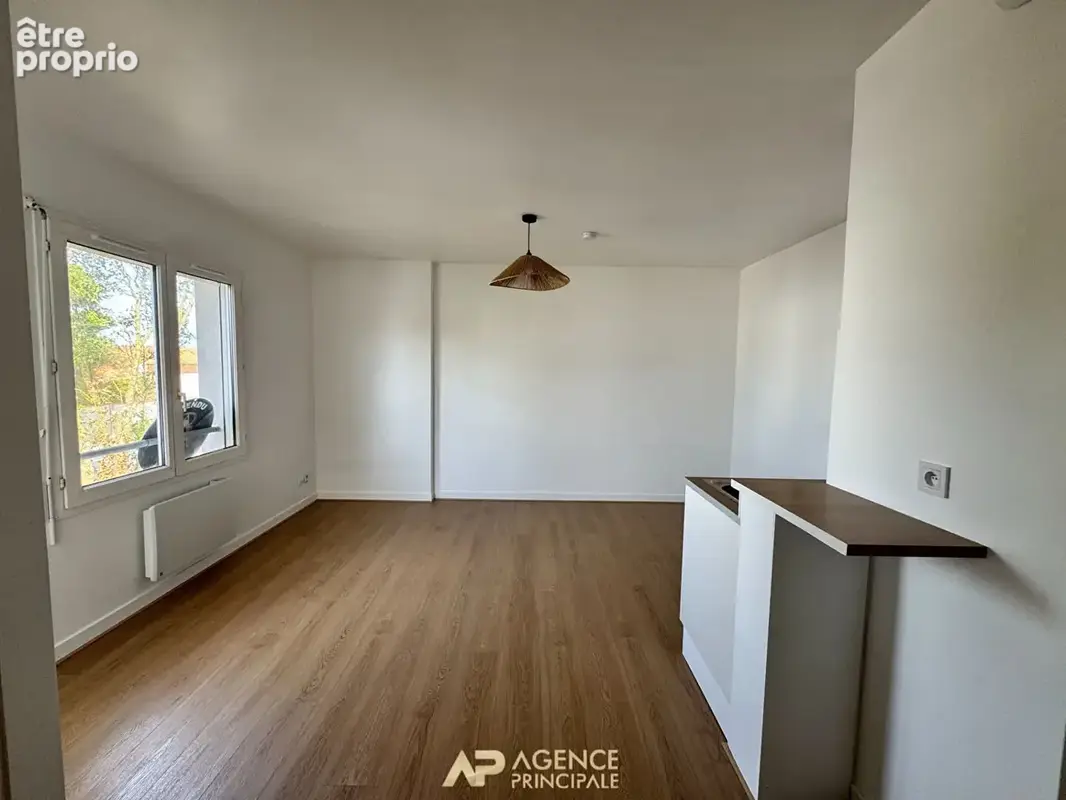 Appartement - 1 pièces - 25 m2 - Balcon - La Rochelle les Minimes - photo 4
