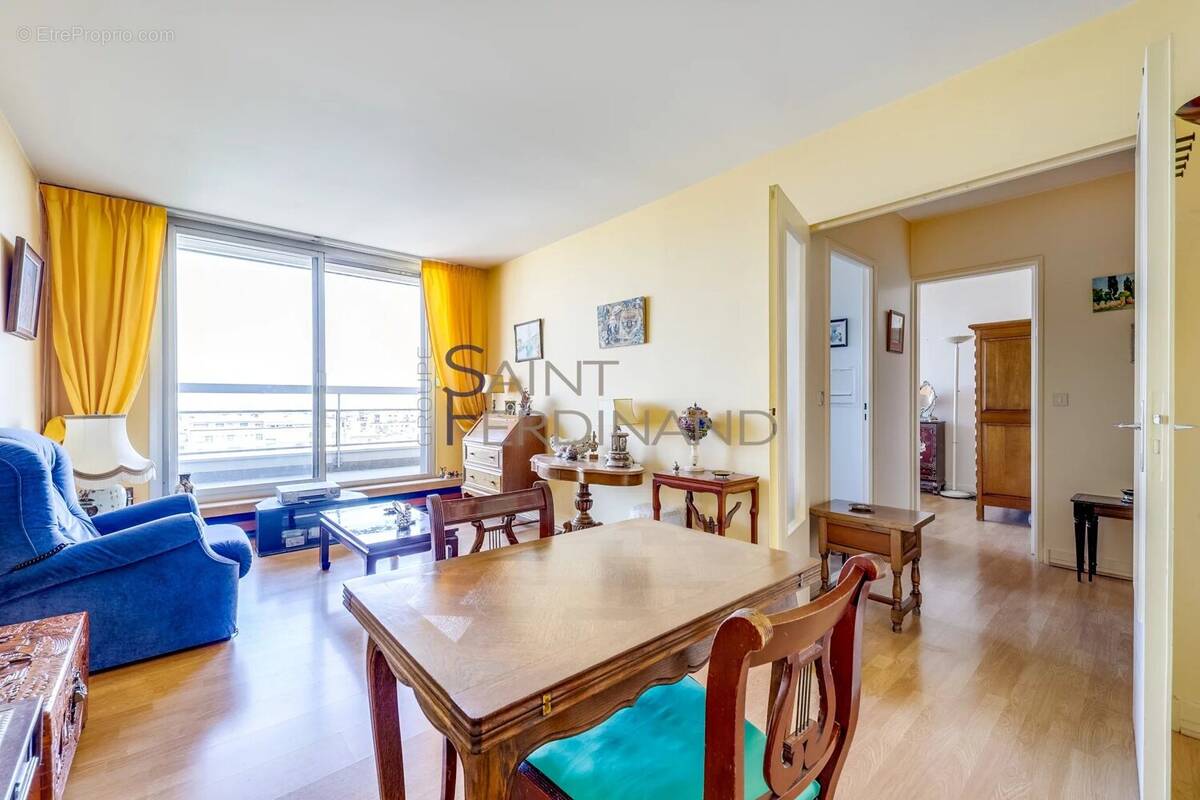 Appartement à PARIS-12E