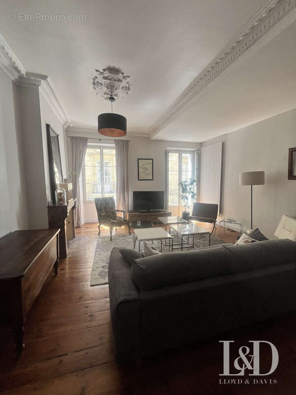 Appartement à BORDEAUX