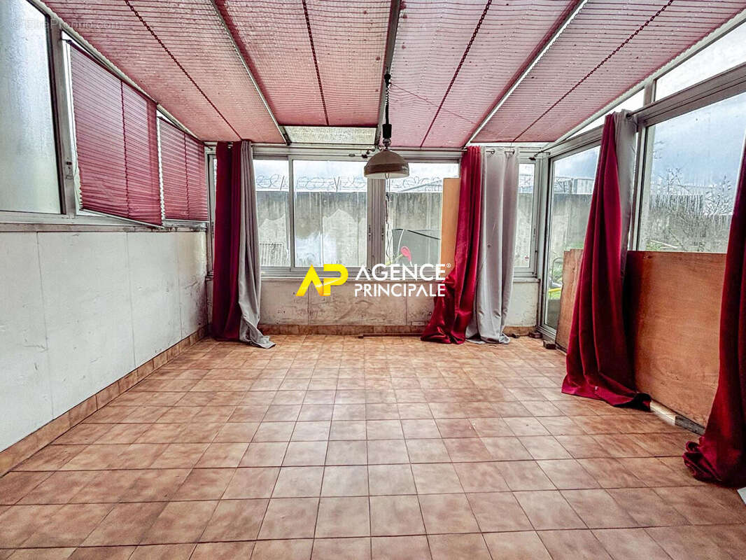 Maison à SARTROUVILLE