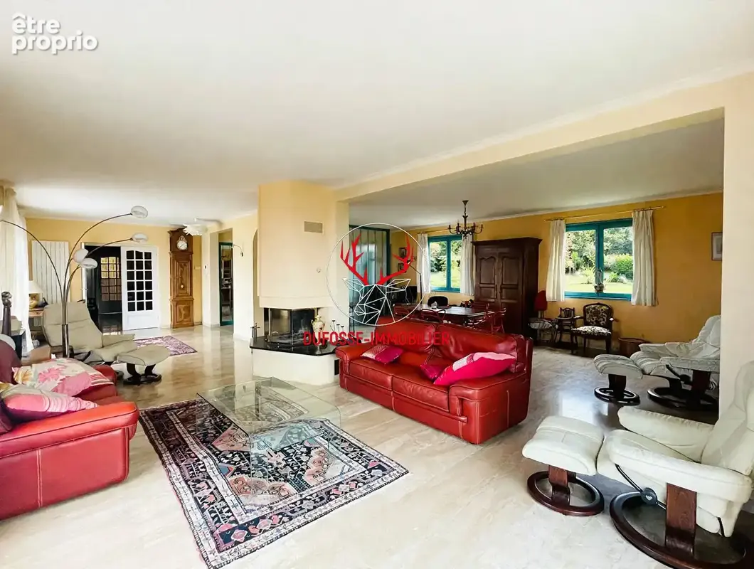 VAL D'OINGT (69620)  Belle Propriété Familiale avec Espace Indépendant 87 m² pour activité Libérale et Gîte de 62 m², sur 2 400  - photo 3