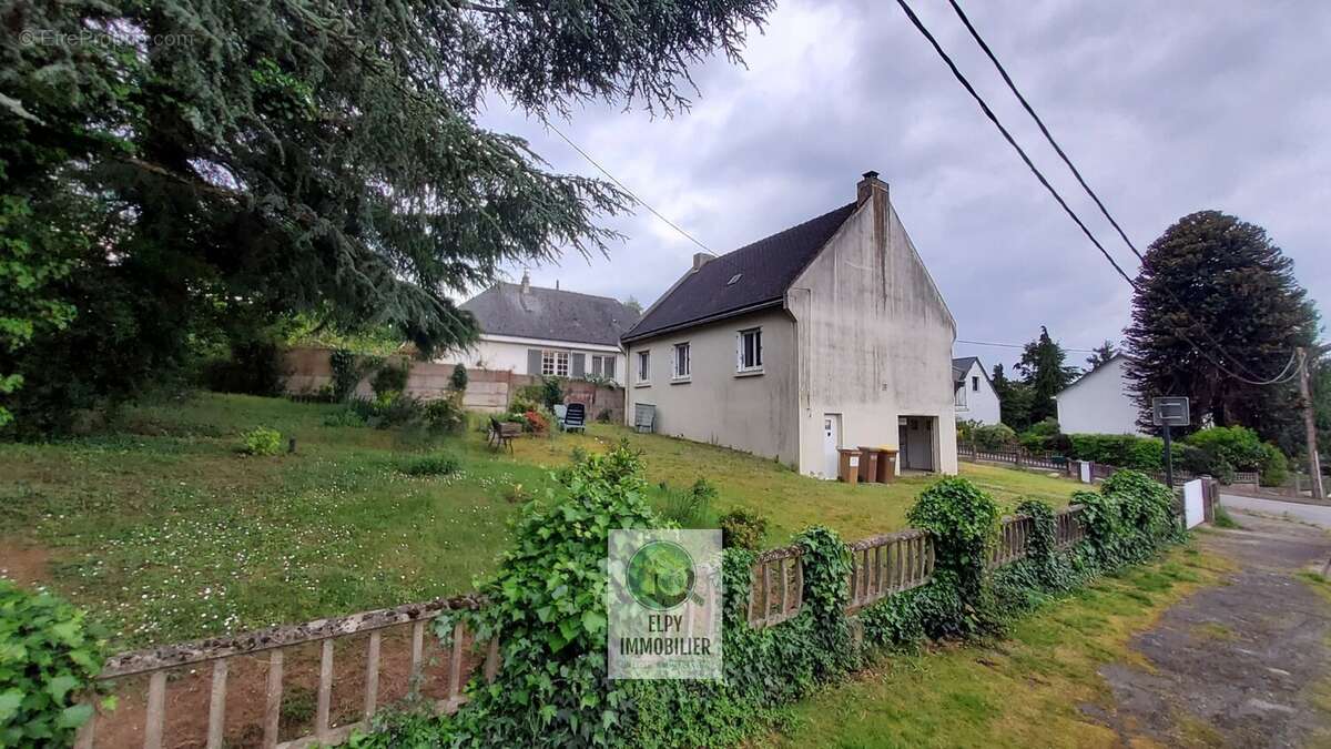 Maison à SAINT-NICOLAS-DE-REDON