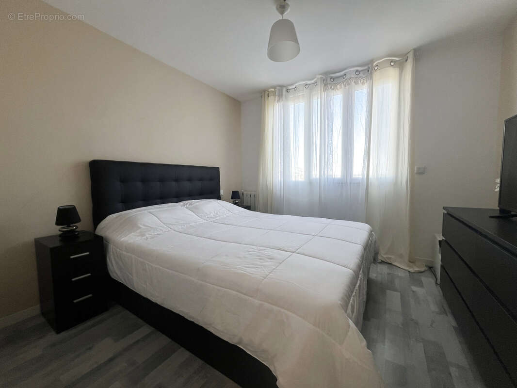 Appartement à PONT-SAINT-ESPRIT