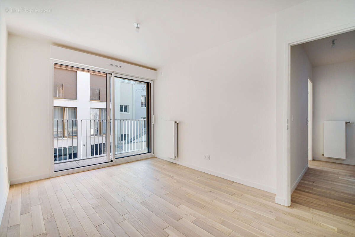 Appartement à PARIS-15E
