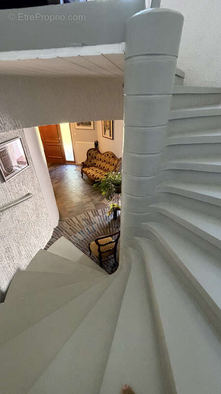 Belle maison d'archi année 70 à marlhes (42) de 214 m2 hab. sur terrain de 6 325 m2 - photo 25