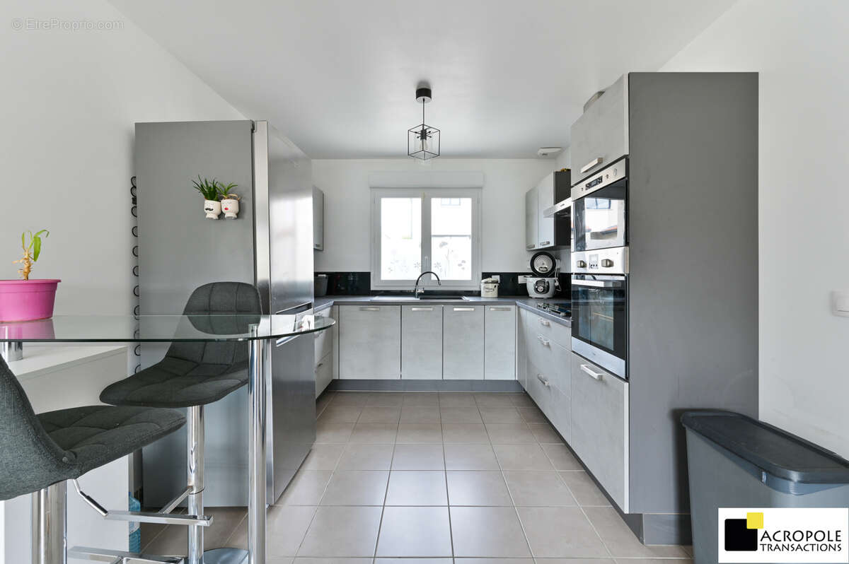 Maison à SAINTE-CONSORCE