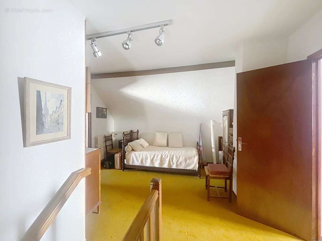 Maison à TRACY-LE-VAL