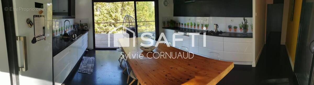 Photo 1 - Maison à BUSSAC-SUR-CHARENTE