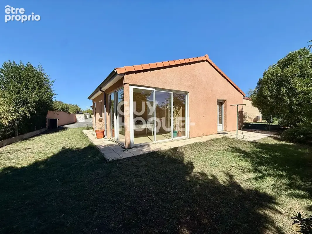 Mozac - Plain pied 3 chambres- jardin et garage - photo 13