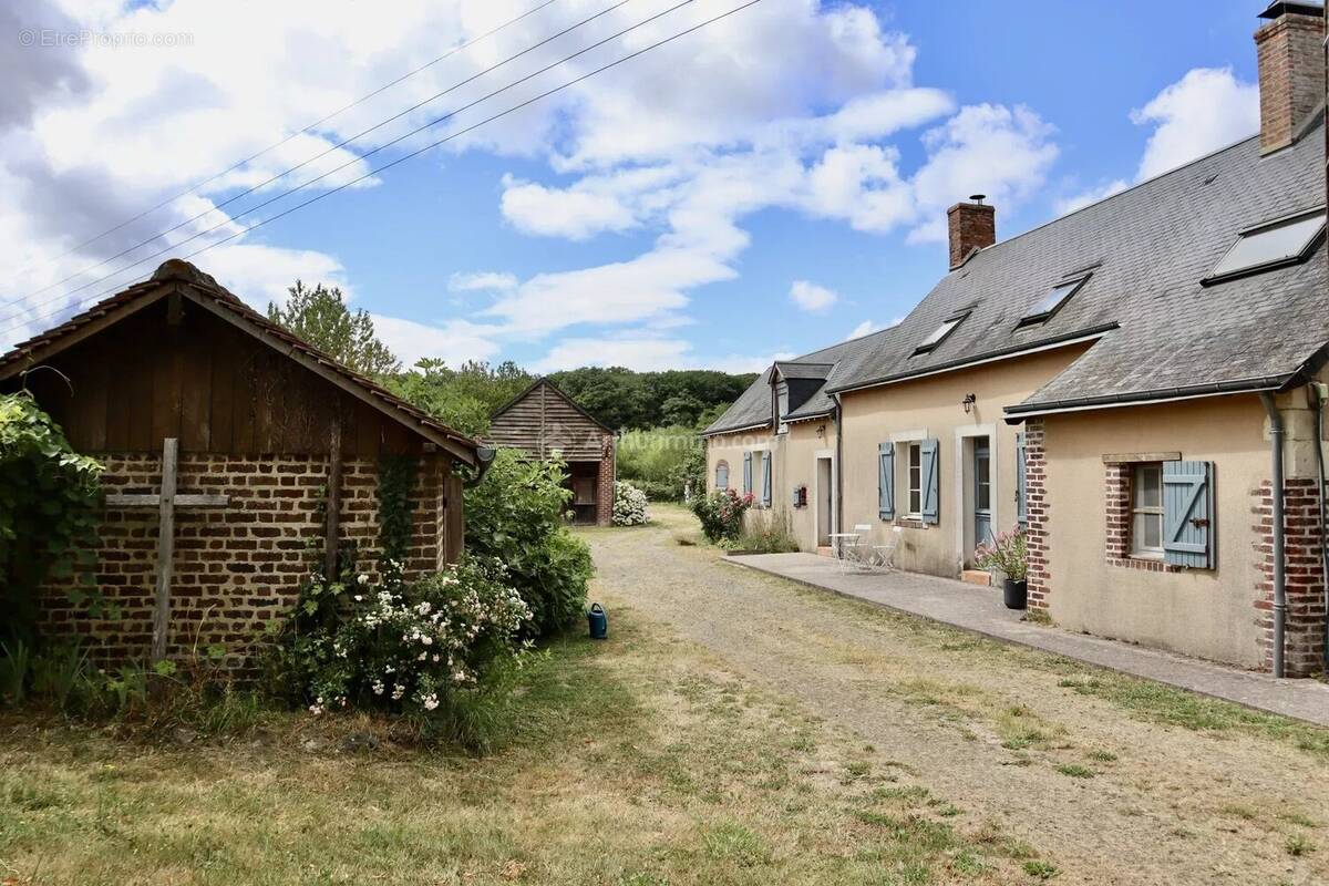 Maison à LE GRAND-LUCE