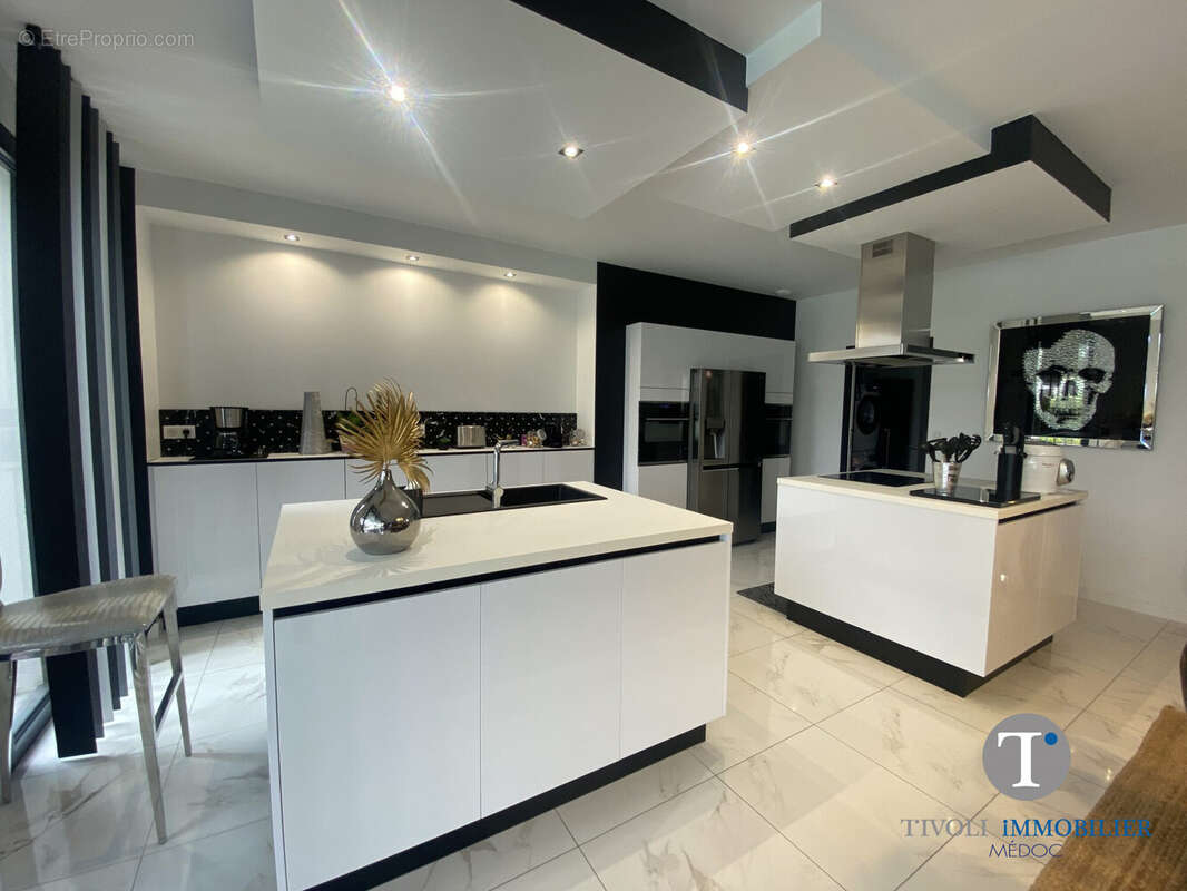 Maison à LE BOUSCAT