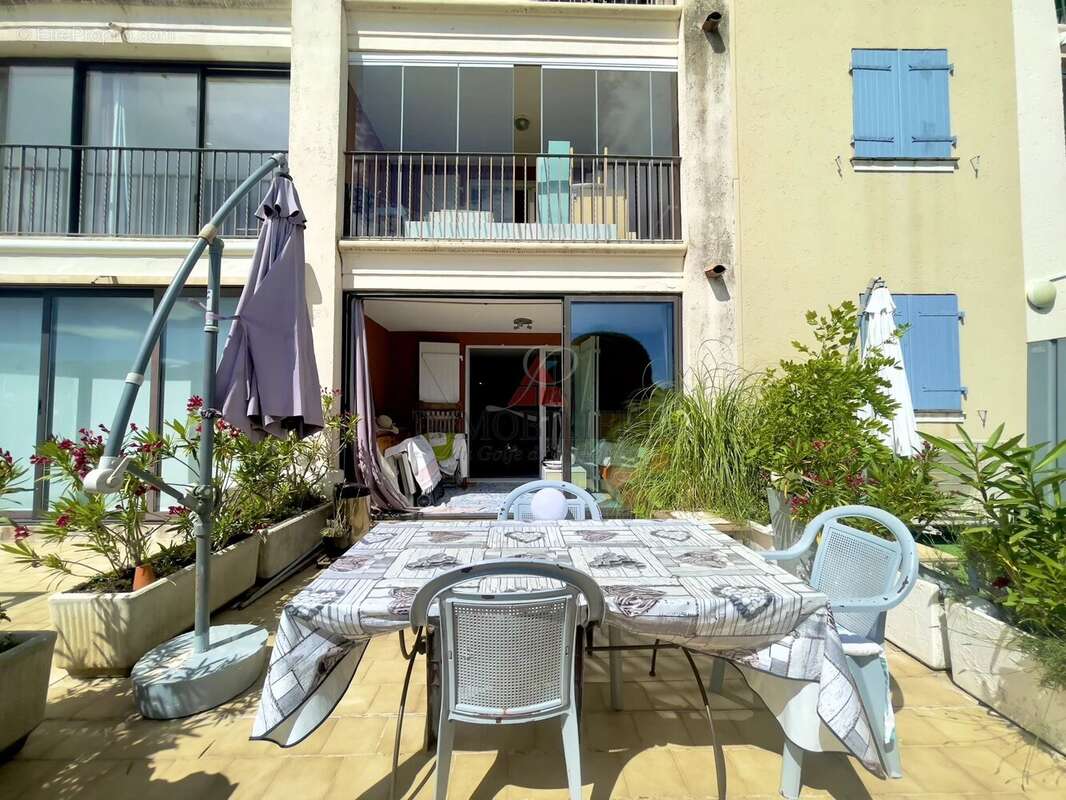 Appartement à COGOLIN