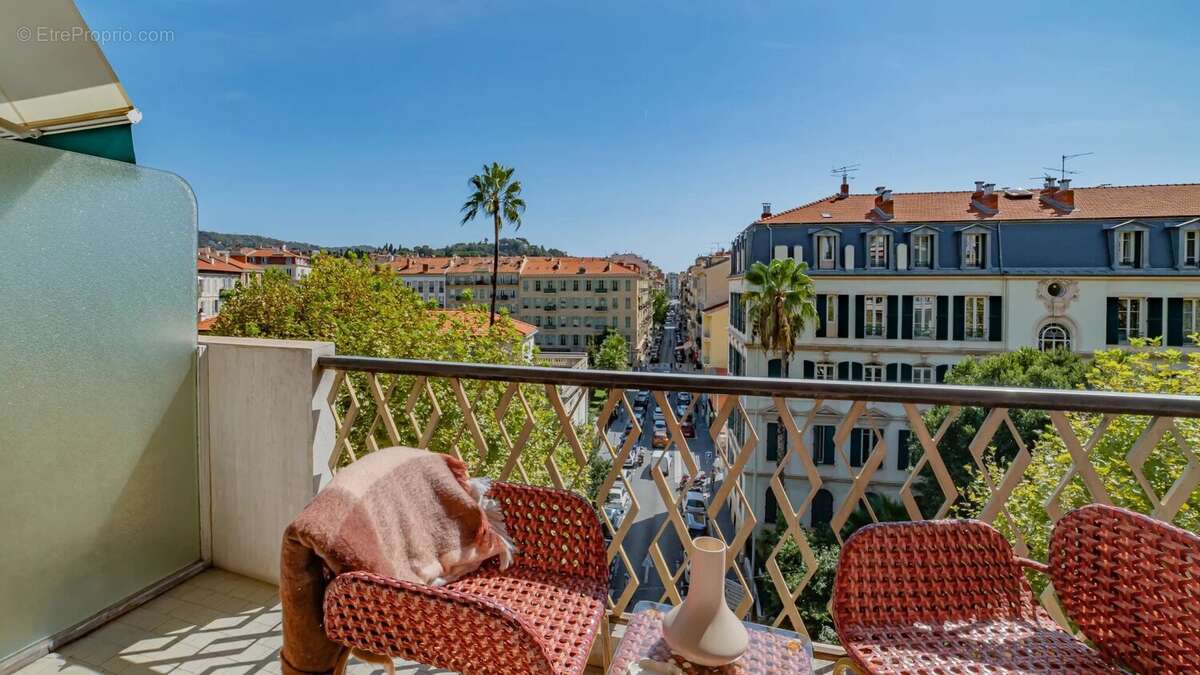 Appartement à NICE