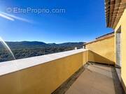 Photo 1 - Appartement à BAGNOLS-EN-FORET