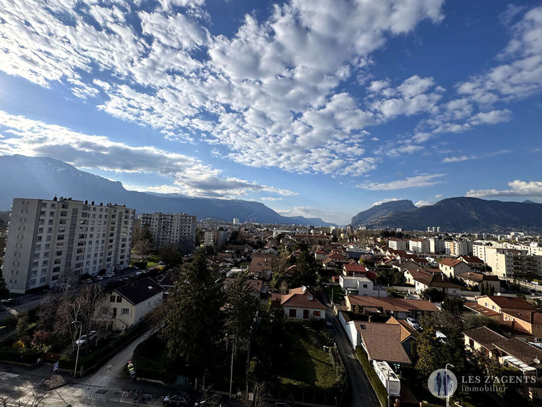 Appartement à SAINT-MARTIN-D&#039;HERES