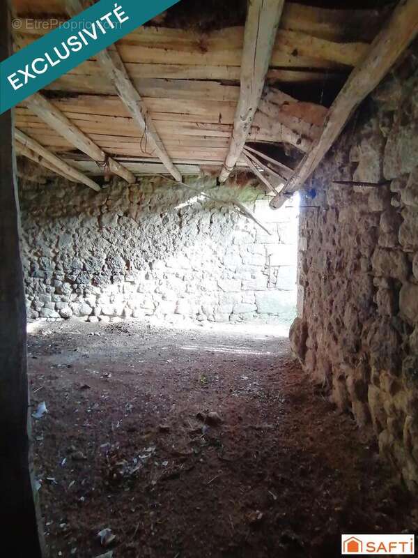 Maison 106 m² à Saint-Vallier  - photo 9