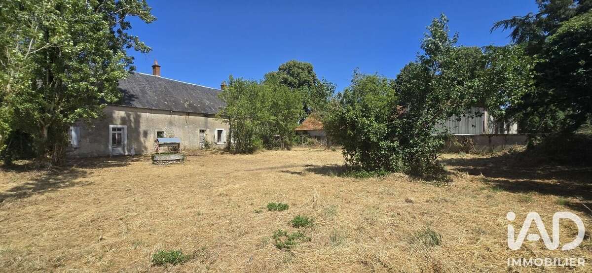 Maison 150 m² à Saint-Germain-Des-Bois  - photo 4