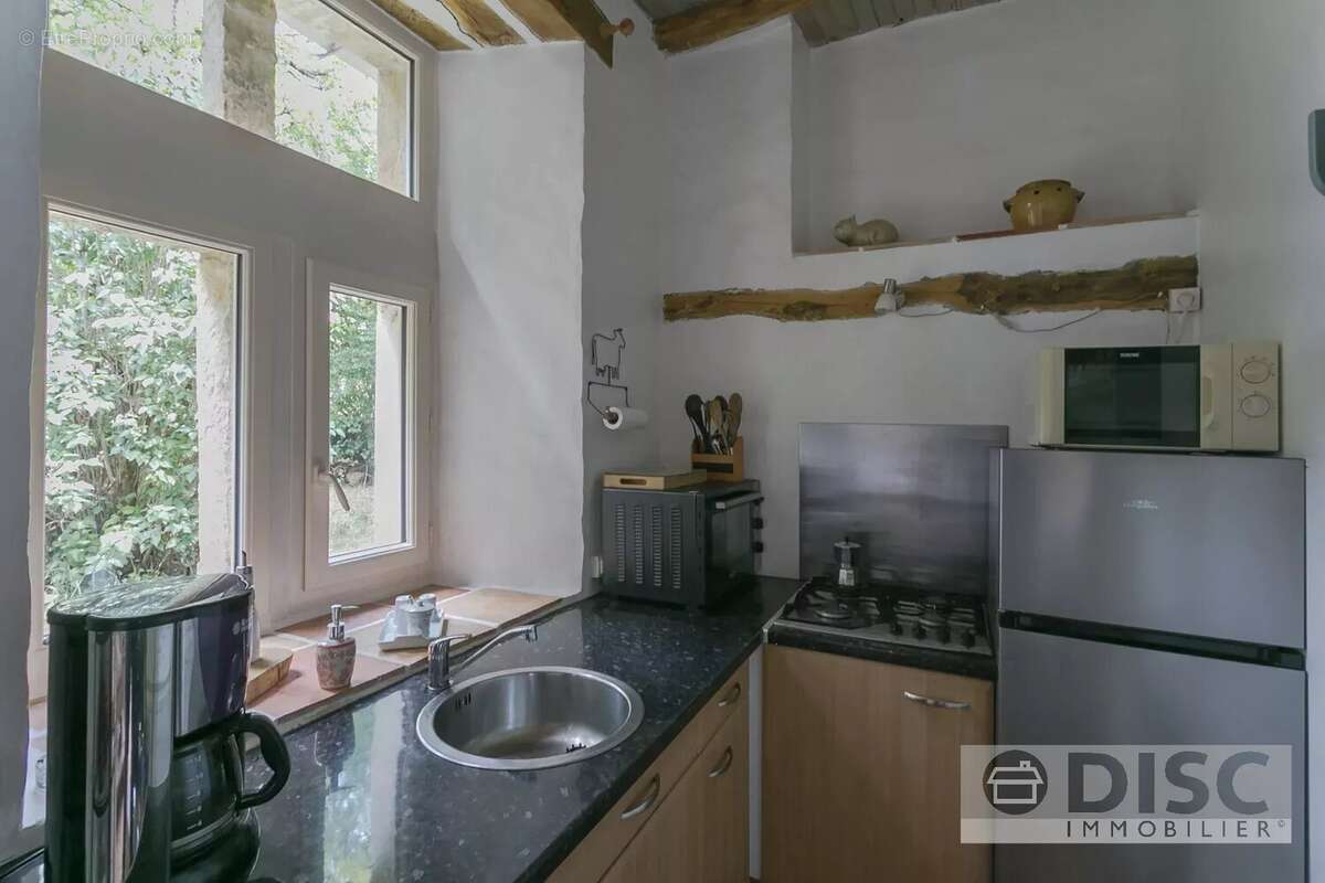 Propriété avec deux gites, camping, logement insolites. - photo 4