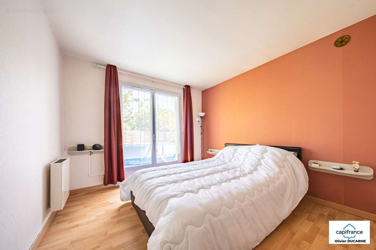 Maison louée à vendre, 6 pièces GENLIS (21) pour investisseur, 4 chambres, terrain arboré et garage - photo 10