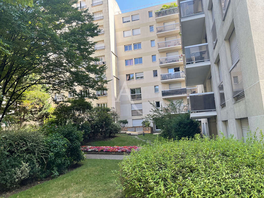 Appartement à PARIS-12E