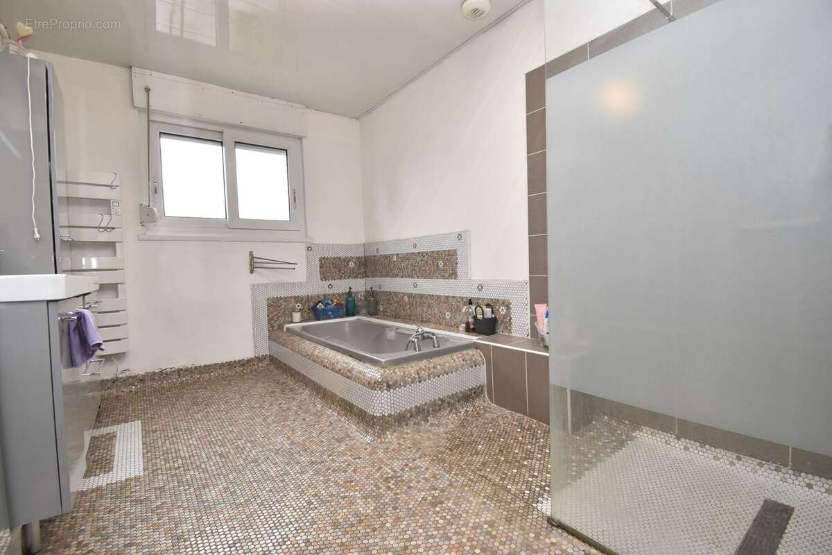 Maison 150 m² à Iwuy  - photo 5