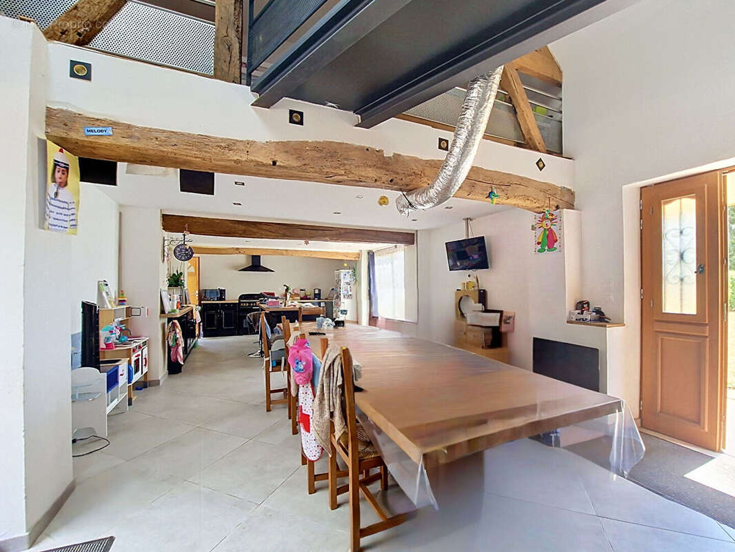 Maison Etrepagny 4 pièce(s) 152 m2 - photo 3