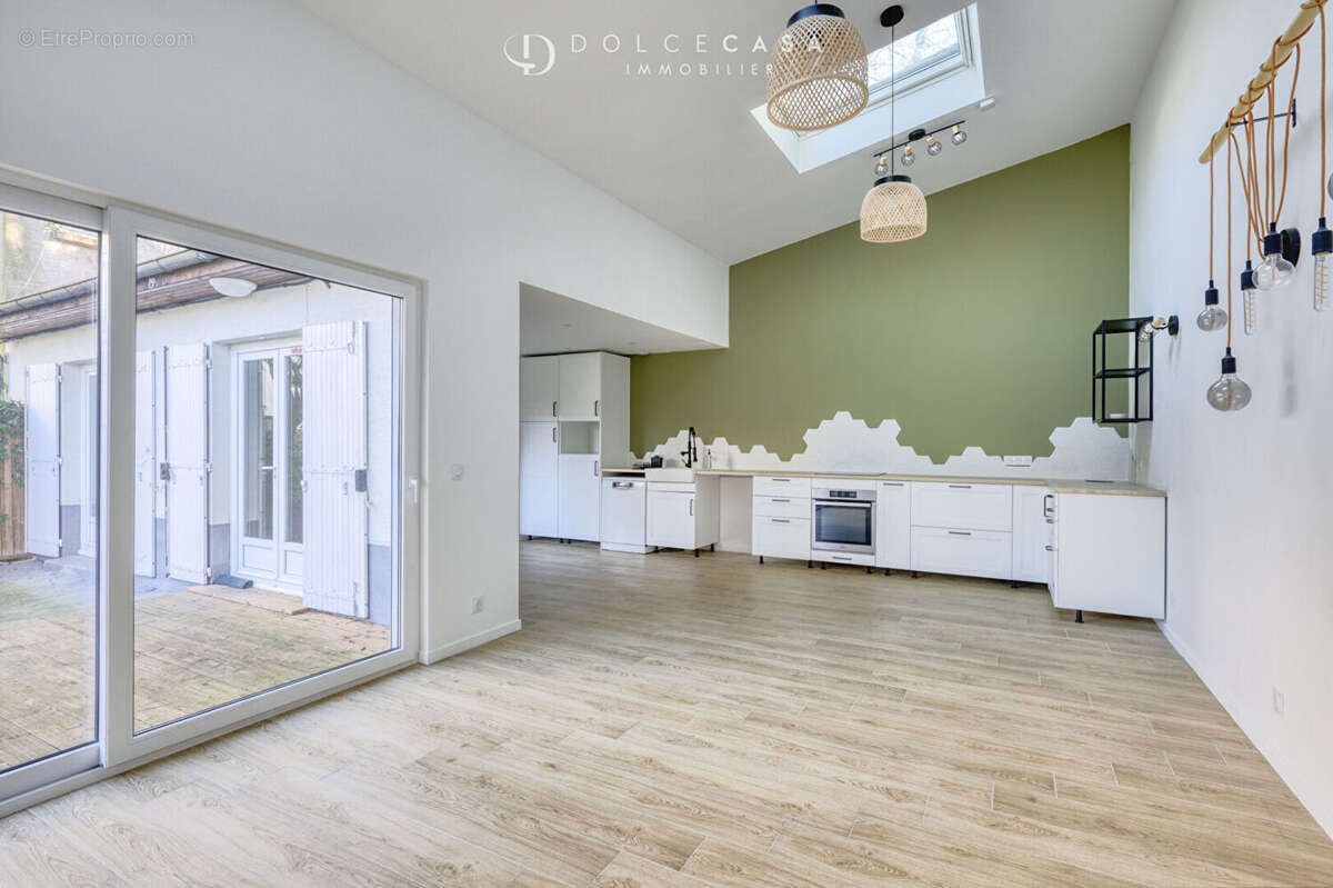 Appartement à LE PERREUX-SUR-MARNE