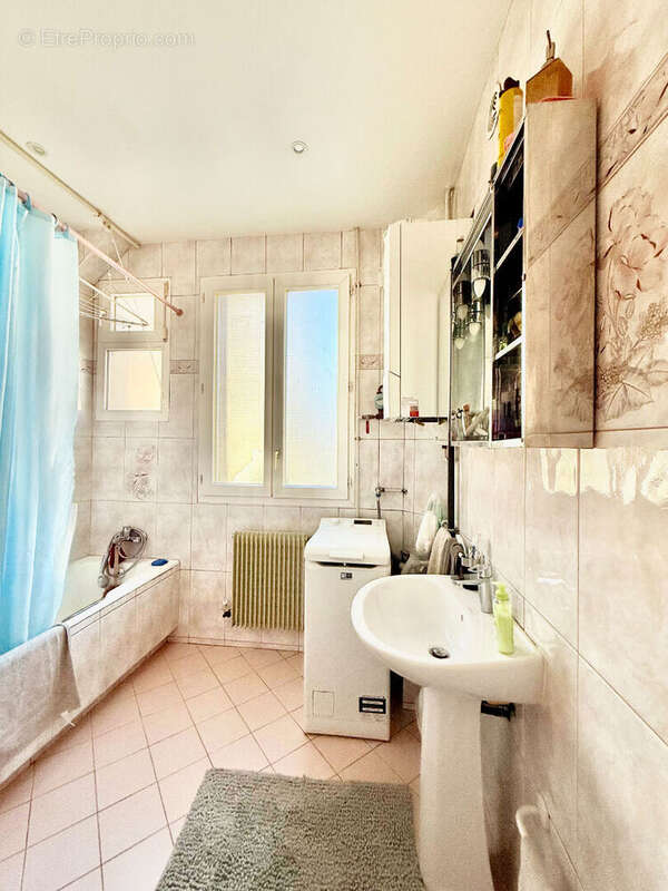 Appartement à IVRY-SUR-SEINE