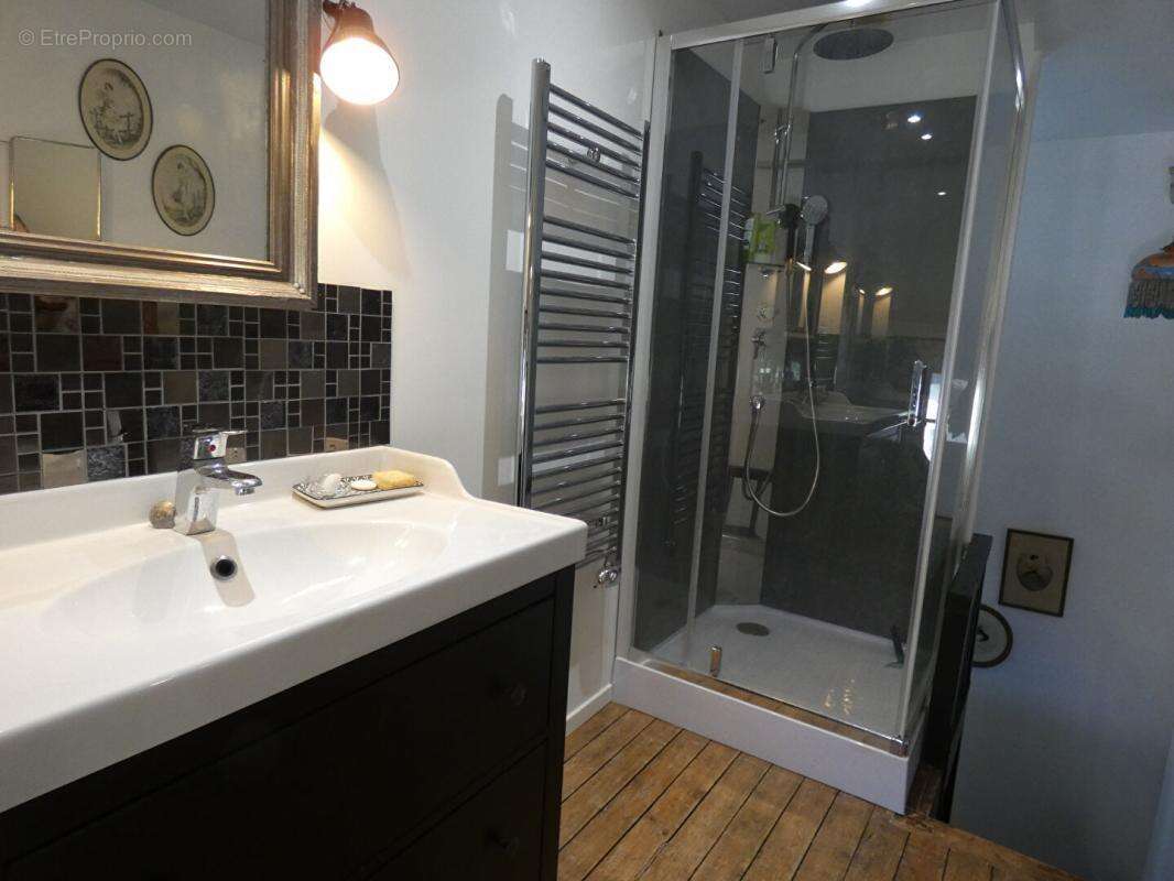 Maison centre ville bord de rivière - photo 13