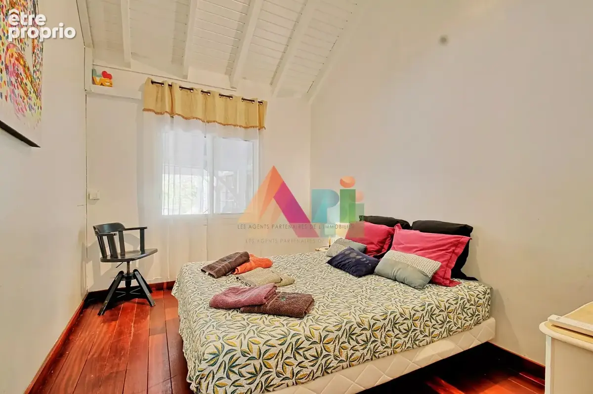 Villa 4 chambres + 2 studios indépendants — Piscine — À deux pas de la plage - photo 11